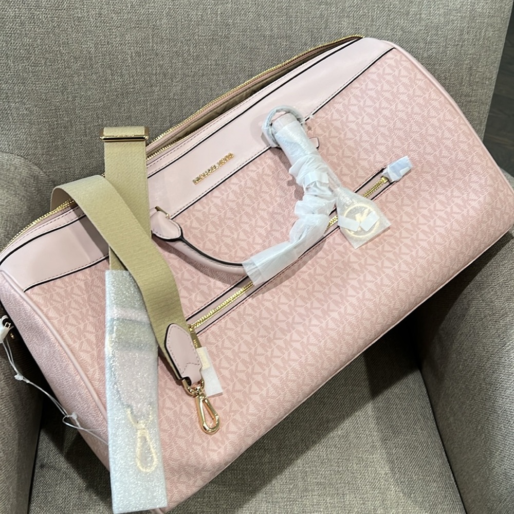 Michael Kors Duffle Pink Travel